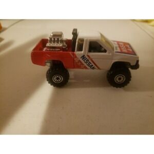 1987 Hot Wheels  Nissan 4x4 White‎ And Red